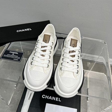 Chanel All leather silk slippers