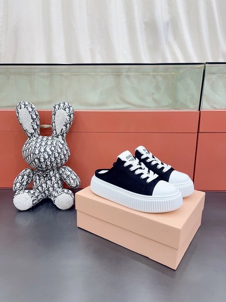 Miu Miu Premium sneakers