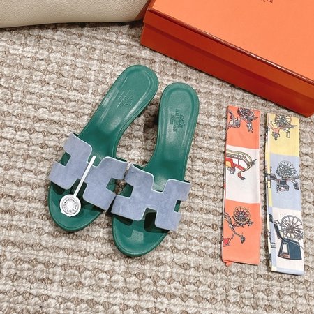Hermes Oasis sandals