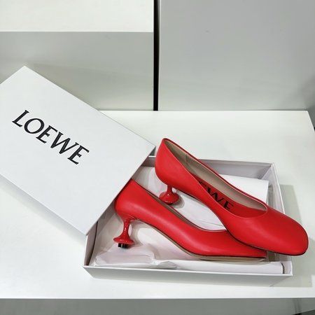 Loewe women s round toe shoes
