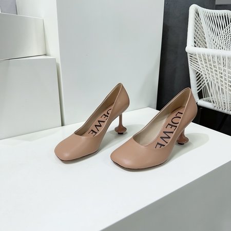 Loewe women s round toe shoes