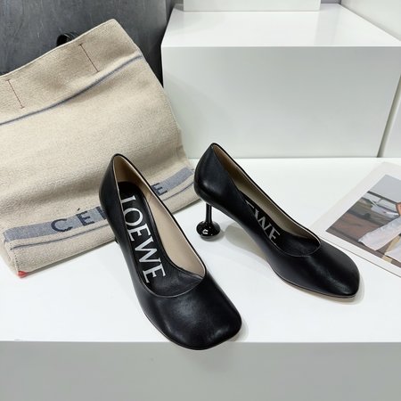 Loewe women s round toe shoes