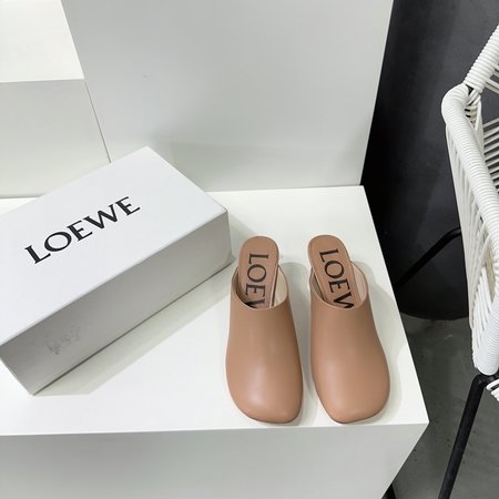 Loewe women s round toe shoes