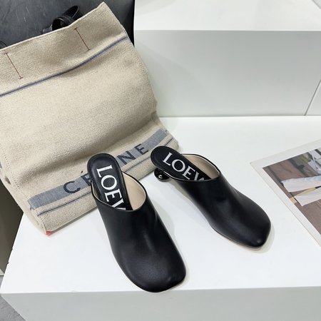 Loewe women s round toe shoes