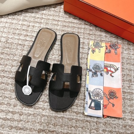 Hermes Oran sandals