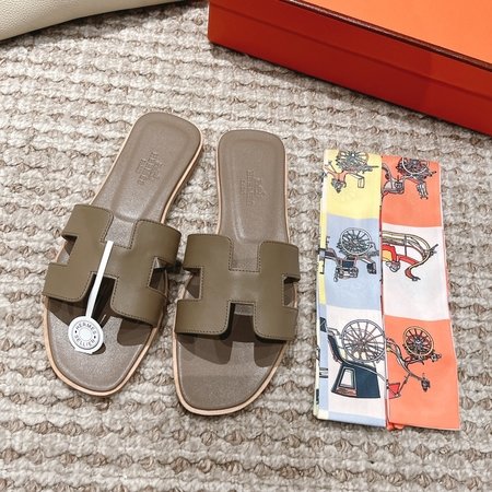 Hermes Oran sandals