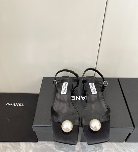 Jimmy Choo Large pearl diamond sandals