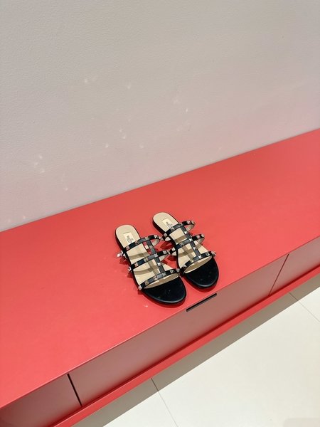 Valentino Rock Studs strappy slippers