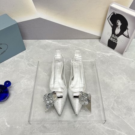 Prada Women s flat shoes with pointed toe and empty back flowers