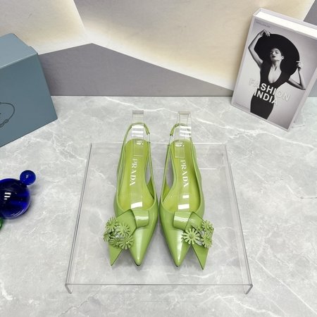 Prada Women s flat shoes with pointed toe and empty back flowers