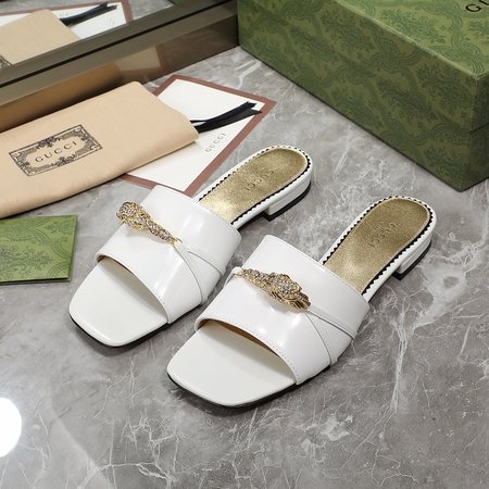 Gucci square toe open toe slippers