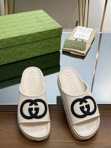 Gucci Thick-soled slippers, macaron jelly contrasting beach shoes