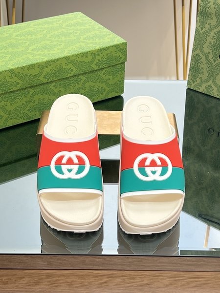 Gucci Thick-soled slippers, macaron jelly contrasting beach shoes