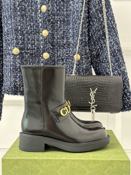 Gucci letter buckle boots