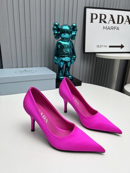 Prada The latest long boots, sandals, women s shoes, thin heels, empty backs, thick heels series