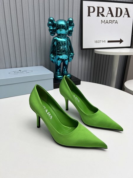 Prada The latest long boots, sandals, women s shoes, thin heels, empty backs, thick heels series