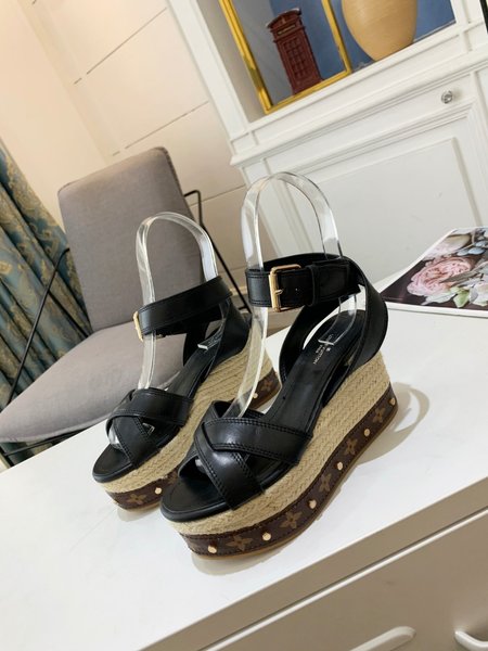 Louis Vuitton Platform sandals