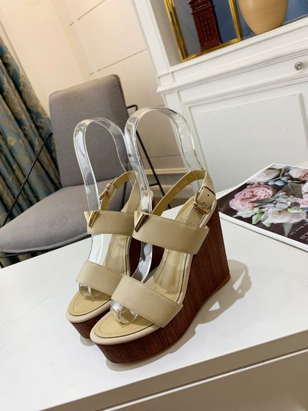 Louis Vuitton Bark grain cowhide Wedges