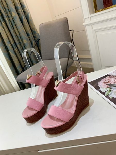 Louis Vuitton Bark grain cowhide Wedges