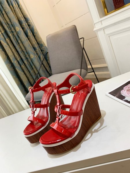 Louis Vuitton Bark grain cowhide Wedges