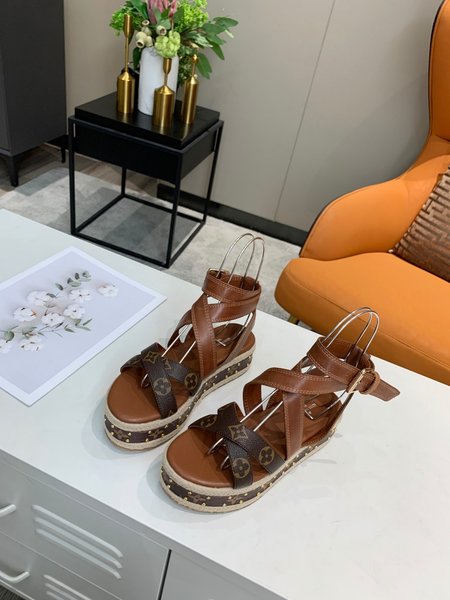 Louis Vuitton Platform sandals
