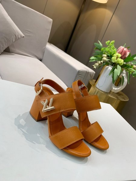Louis Vuitton Logo double leather buckle sandals