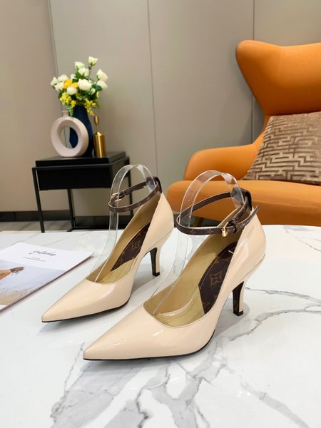 Louis Vuitton High heels two-color stitching