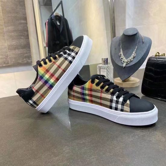 Burberry Vintage Plaid Leather Casual Sneakers