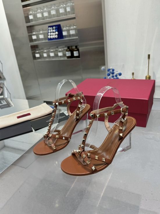 Christian Louboutine Studded Leather Pumps Genuine Leather Sole High Heel