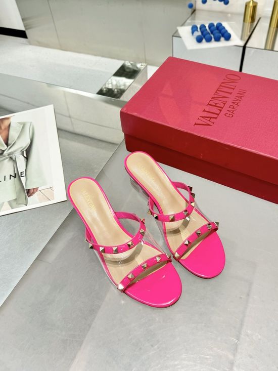 Christian Louboutine Stylish Clear Heel Leather Pumps