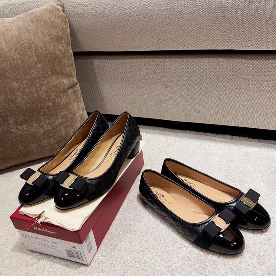 Ferragamo Bowknot Quilted Leather Flats Elegant Daily Dress Shoes