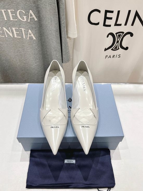 Prada Pointed Toe Mary Jane Shoes Soft Lining Genuine Leather Sole