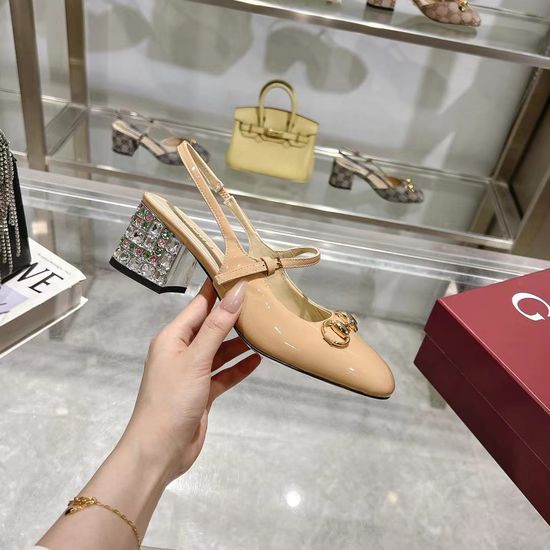 Gucci Classic Patent Leather Pumps with Decorative Buckle