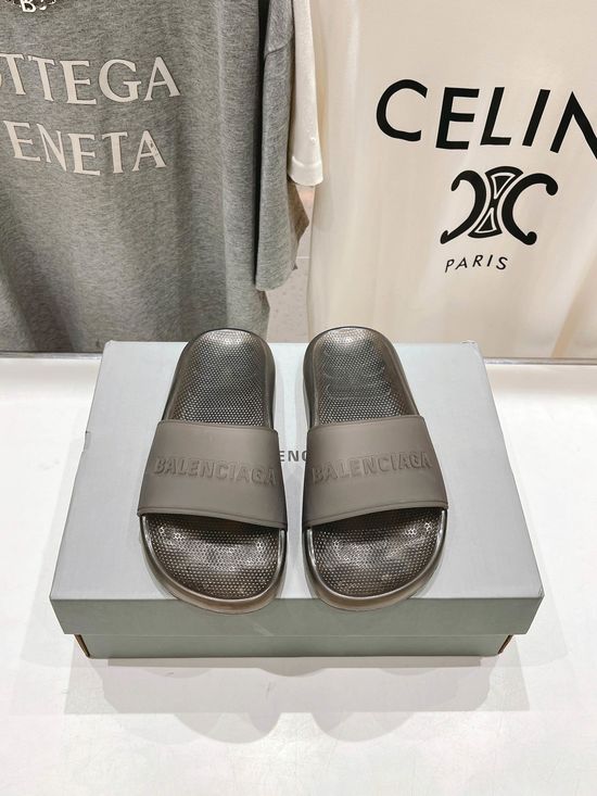 Balenciaga Casual Non Slip Beach Slides Comfortable Lazy Slip On Footwear