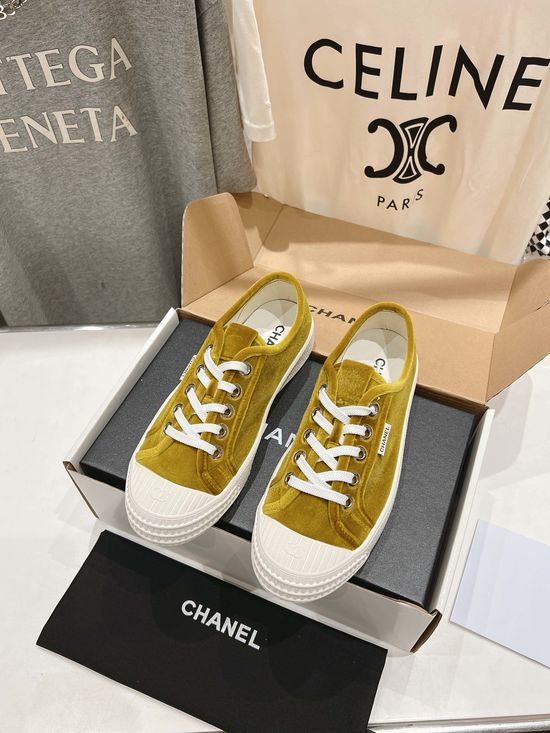 Chanel Vintage Style Thick Sole Comfortable Casual Sneakers