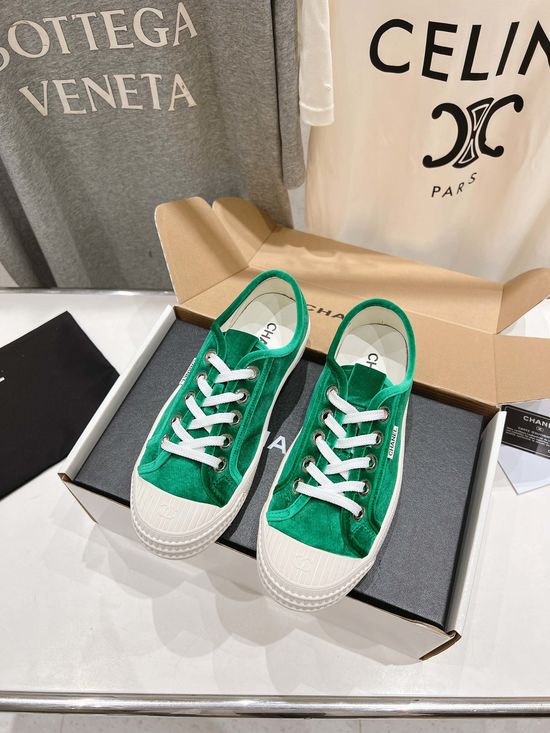 Chanel Vintage Style Thick Sole Comfortable Casual Sneakers