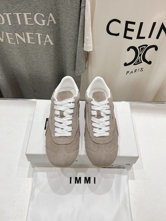 IMMI Retro Soft Leather Casual Shoes with Grip Sole