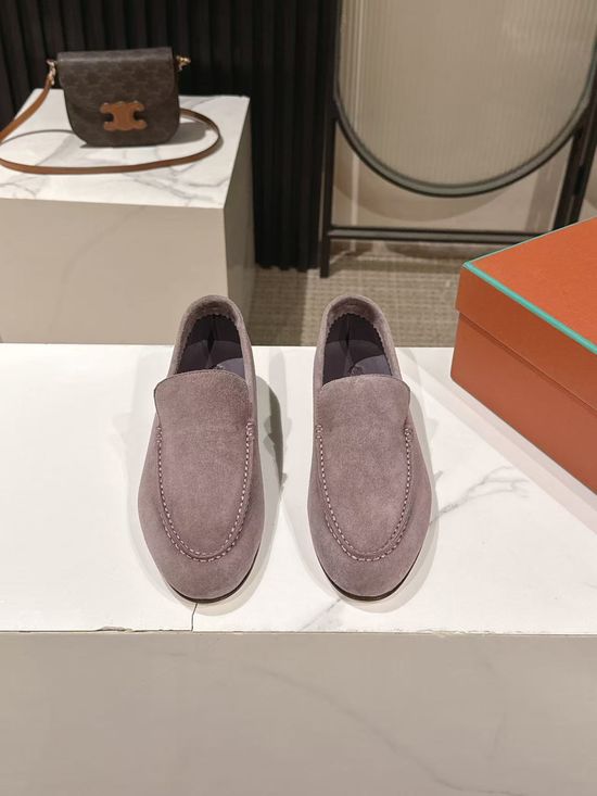 Loro Piana Classic Tassel Suede Loafers Comfortable Versatile Casual Shoes