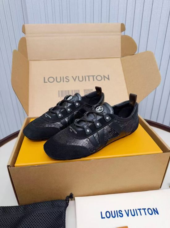 Louis Vuitton Vintage Style Leather Laced Comfortable Sneakers