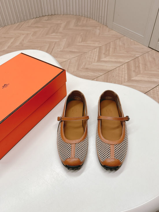 Hermes Mesh Breathable Casual Comfortable Lightweight Walking Shoes