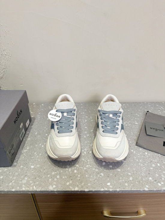 Hogan Vintage Style Thick Sole Casual Leather Sneakers