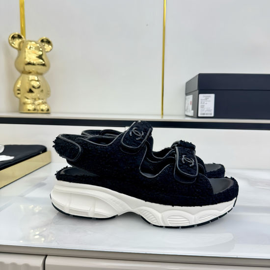 Chanel Premium Leather Upper Casual Comfort Beach Slides