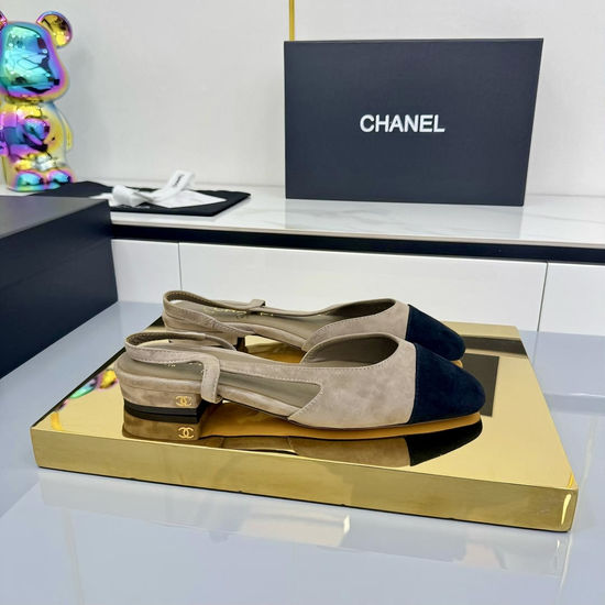Chanel Classic Two Tone Slingback Sandals With Leather Lining