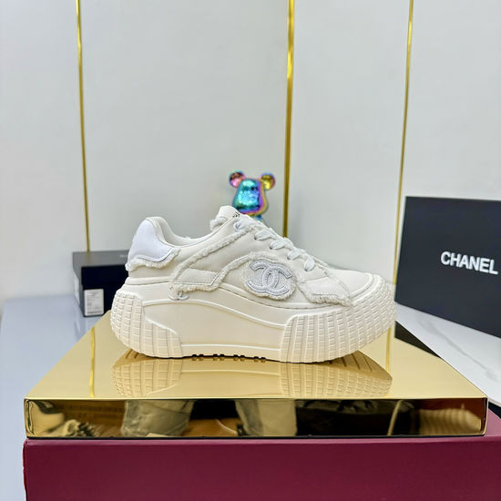 Chanel Classic Two-tone Casual Sneakers Soft Leather Upper