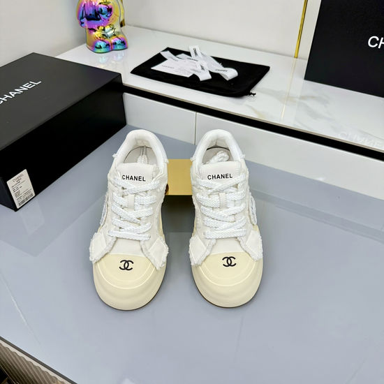 Chanel Classic Two-tone Casual Leather Sneakers Comfortable Sole