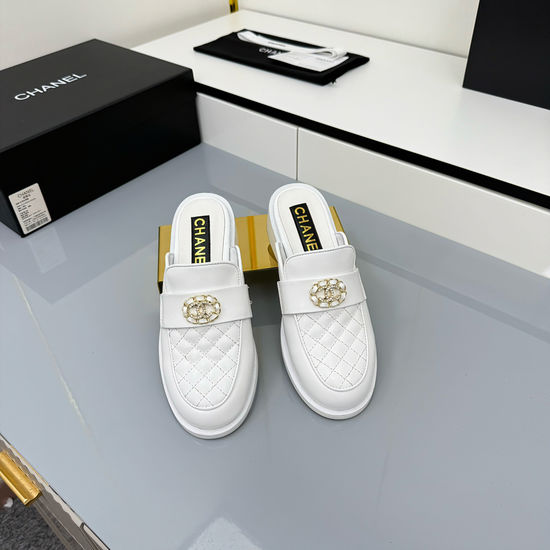 Chanel Patent Leather Platform Loafers With Thick Heel