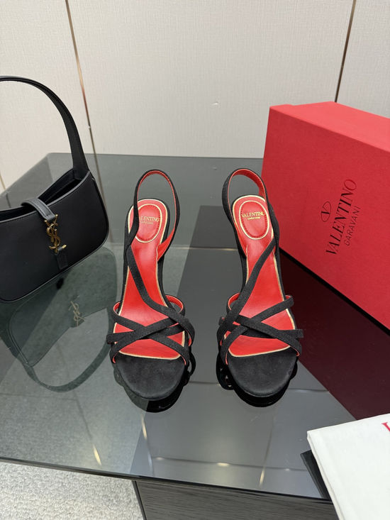 Valentino Stylish Classic Sandals Soft Upper Leg Lengthening