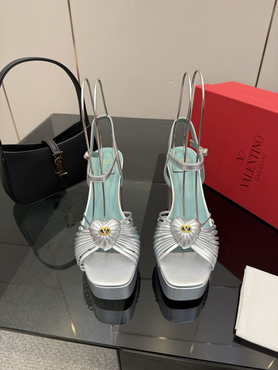 Valentino Classic Fashionable Sandals Comfortable Height Boosting