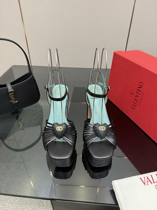 Valentino Classic Fashionable Sandals Comfortable Height Boosting