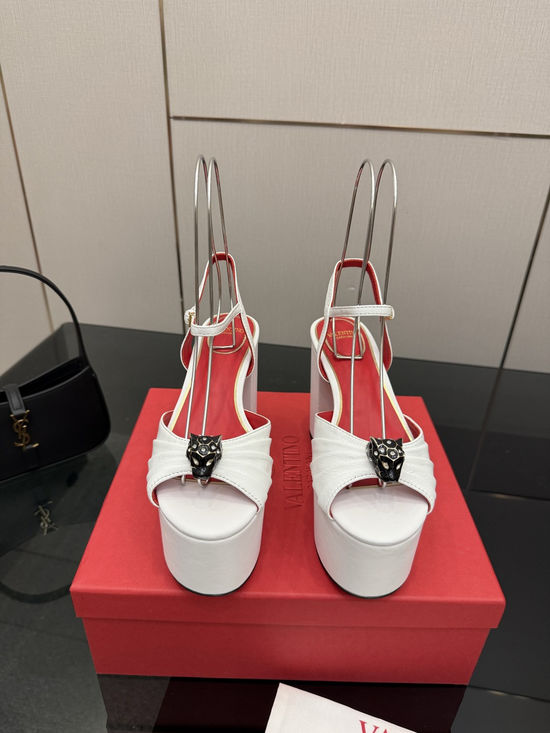 Valentino High Heel Classic Sandals Elegant Leg Lengthening Design